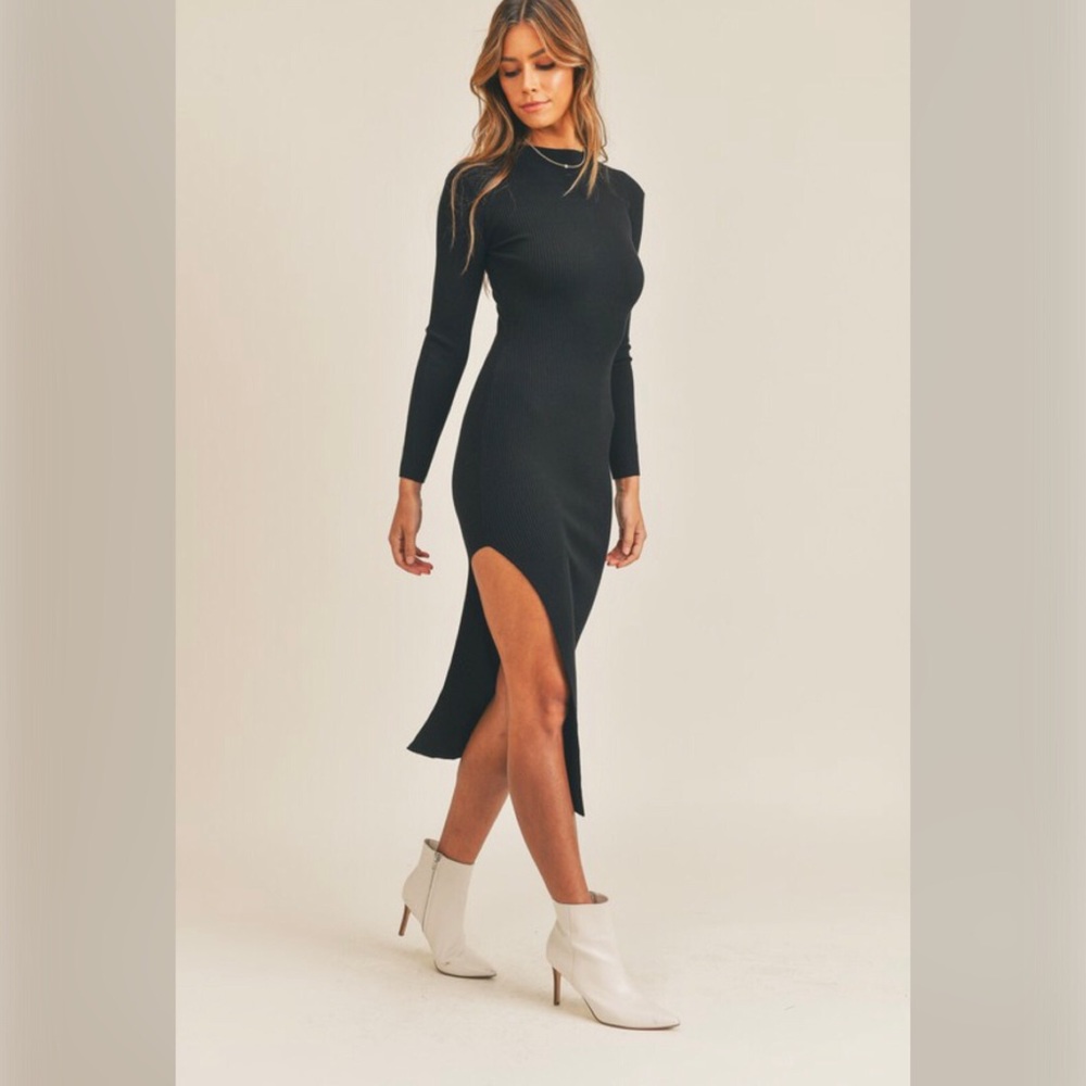 Long sleeve midi knit dress with high slit - Picture 1 of 3